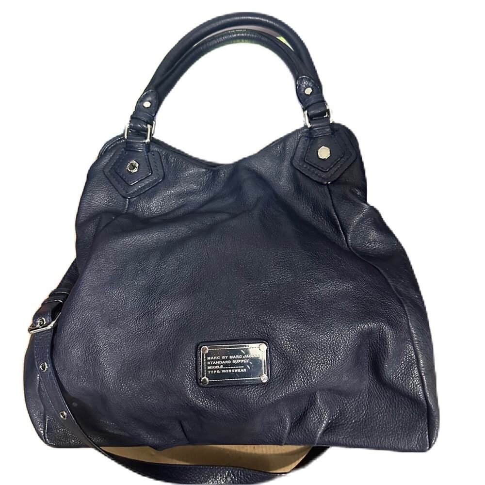 Marc Jacobs Large Q FRAN BAG Navy Pebble Leather Brass Hardware Crossbody